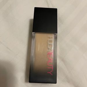 Huda Beauty #FauxFilter Foundation - Vanilla
